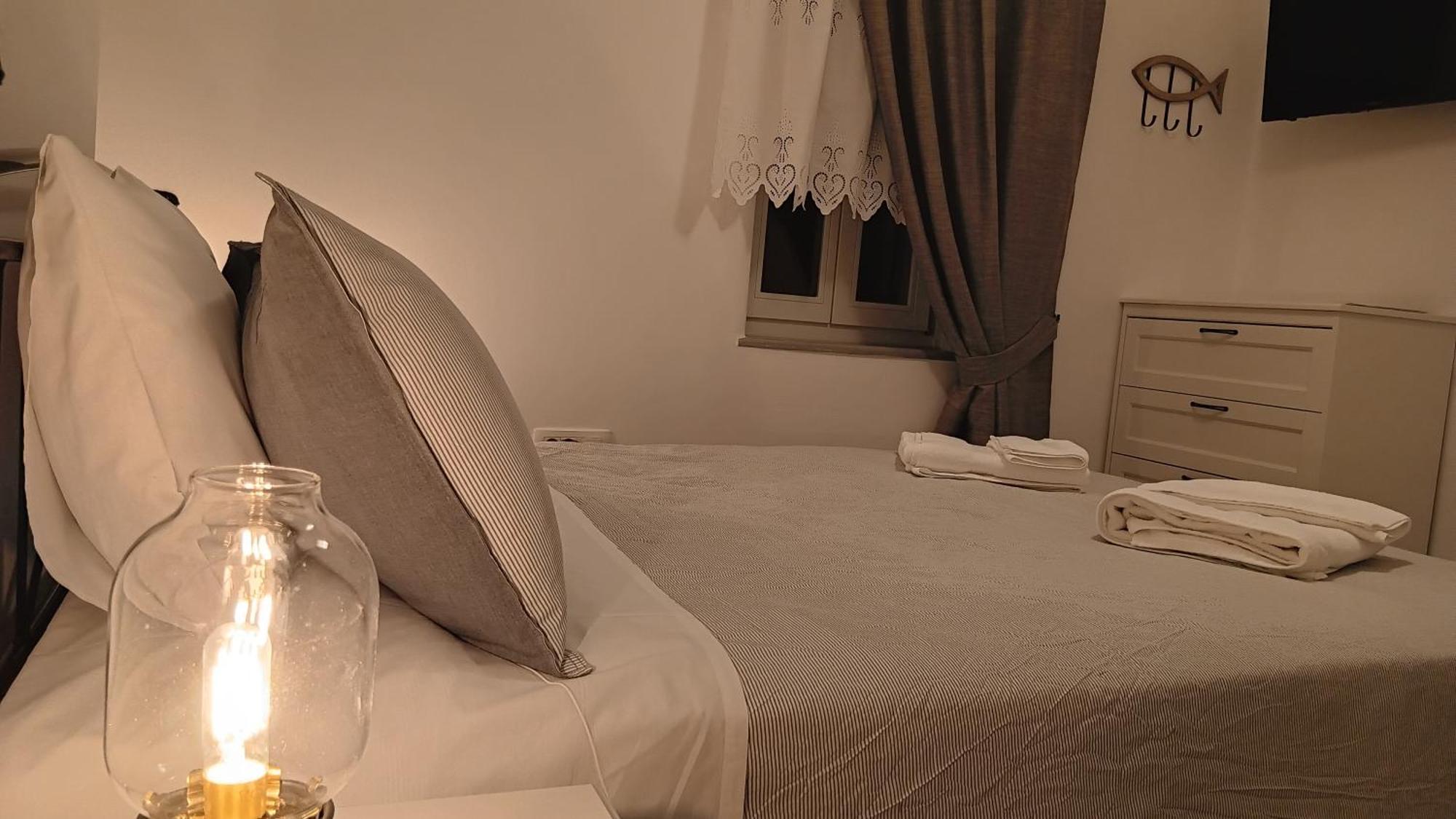Stilvi Milos Plaka  ภายนอก รูปภาพ